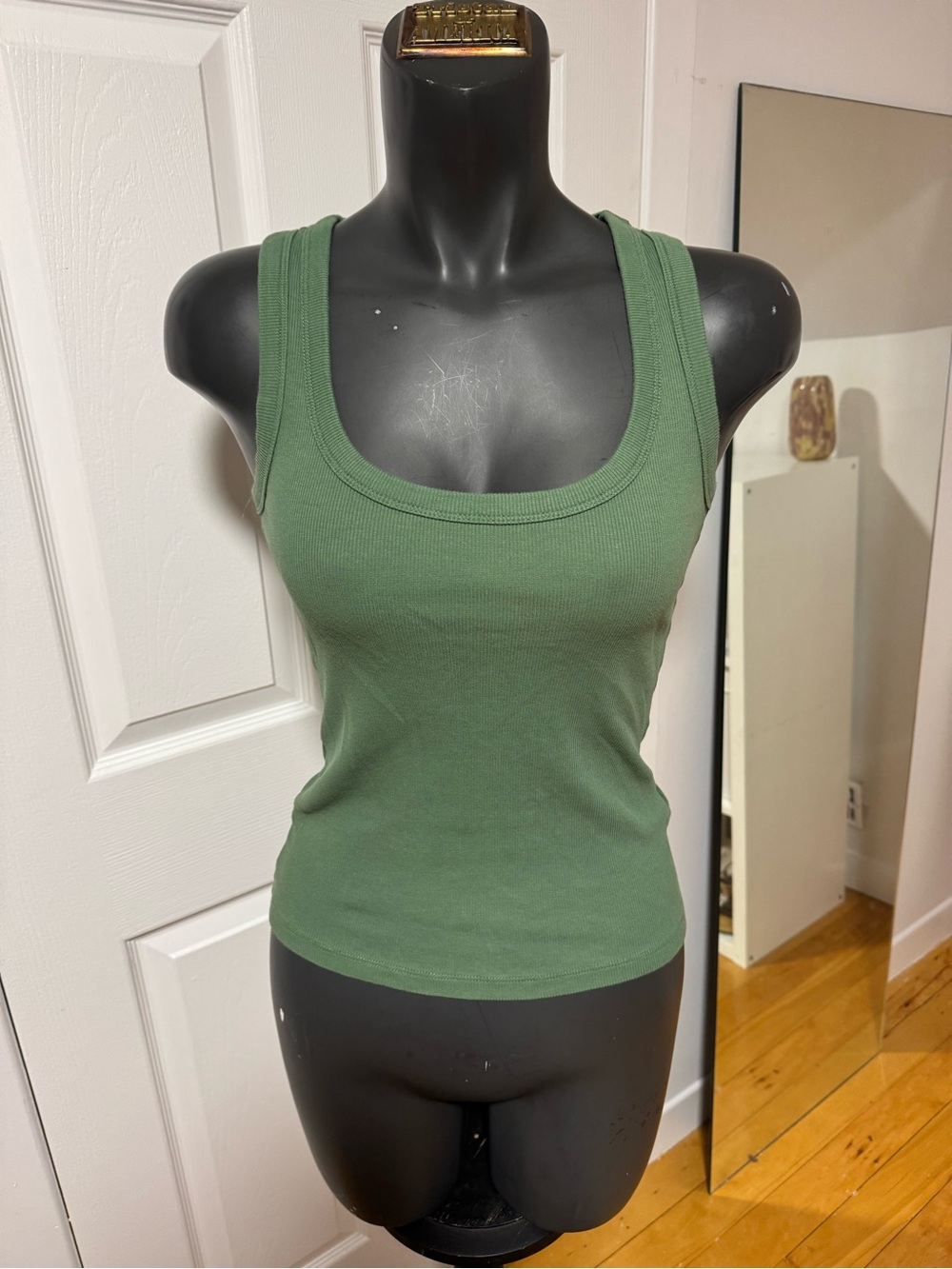 Classic Ribbed Scoop Neck Tank Top - Olive Green